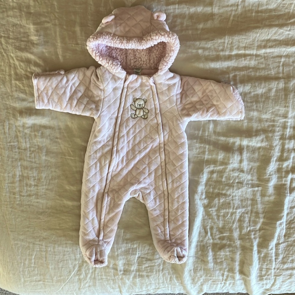 🌟 3 for $12 • LITTLE ME • baby bunting 6-9M